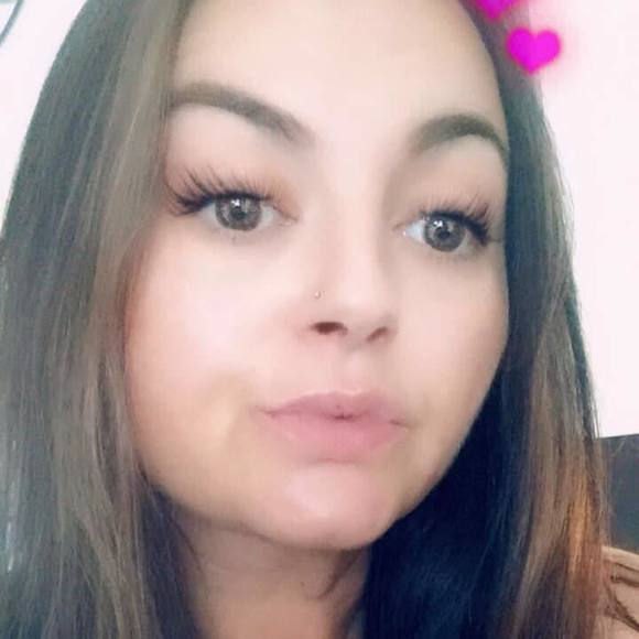 Meet your Posher, Amanda - Picture 1 of 1